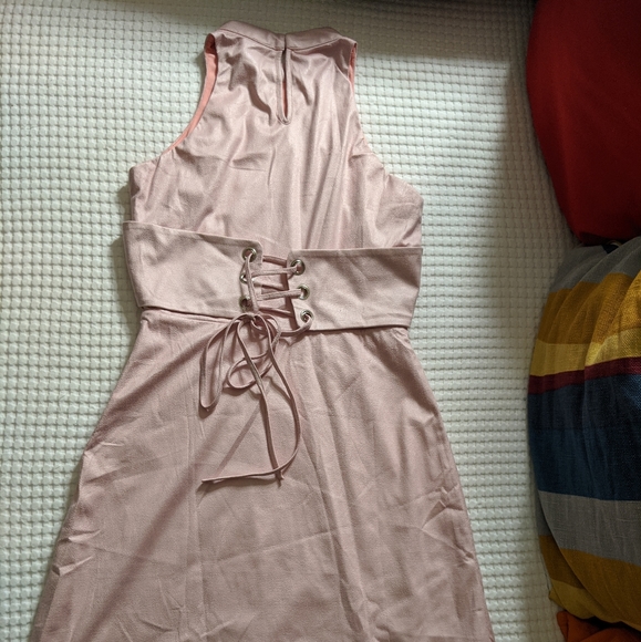 Halter neck Tyra dress - Picture 5 of 6